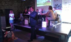 1001002_660274300654495_1672754527_n